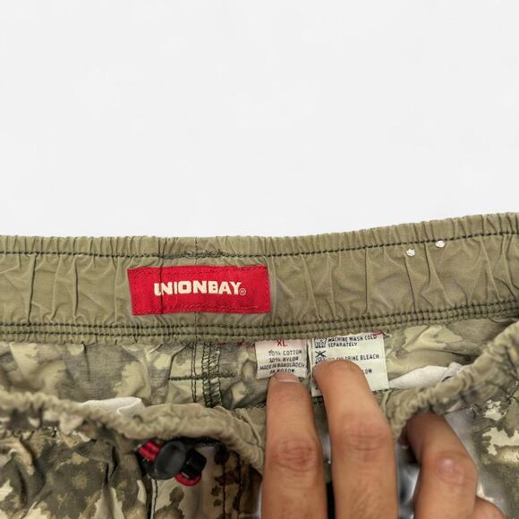 Unionbay Camo Cargo Shorts Mens XL Elastic Waist Outdoor Utility Fit - Picture 3 of 4